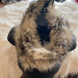 MERONA faux fur cowl